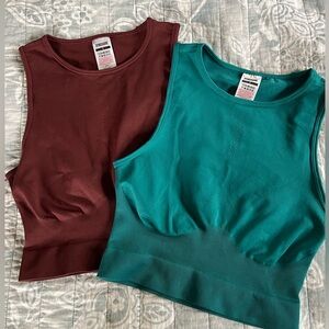 Gymshark midi tank ✨ (set of 2)